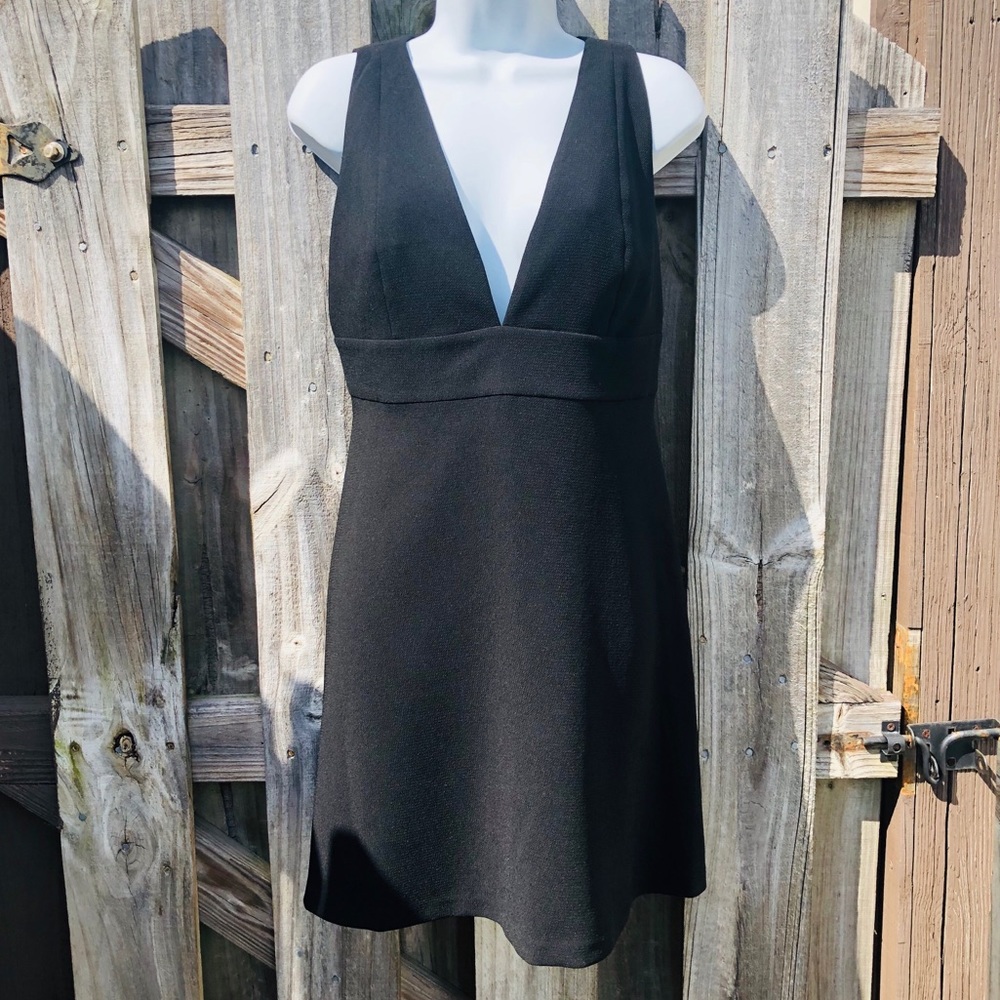 BCBGeneration Cocktail Dress 12 Black Deep V Neck